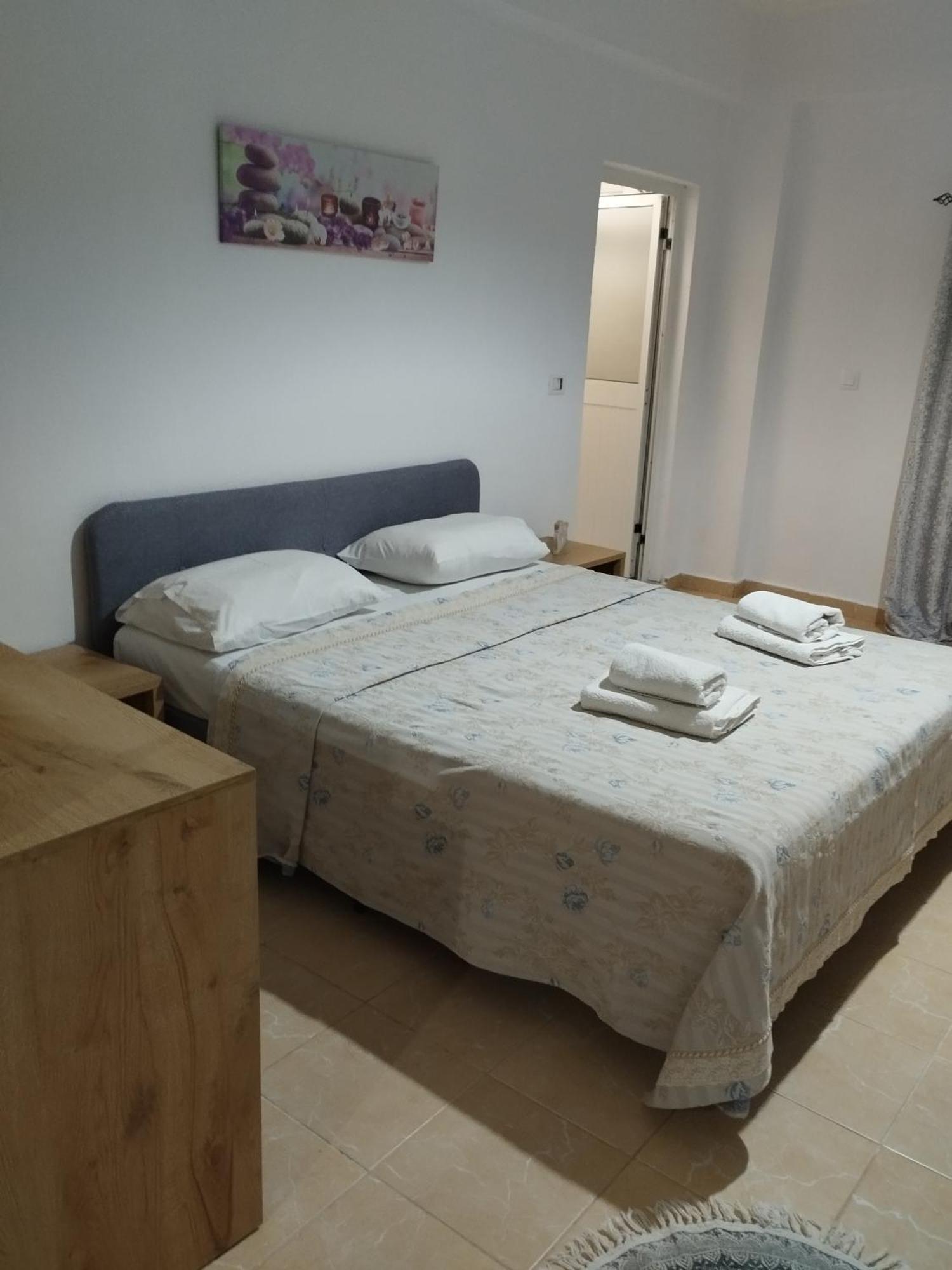Dim'S Villas Qeparo Exteriör bild